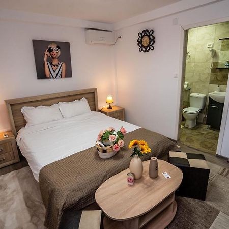 Hotel Casa Del Flor Costinesti Zewnętrze zdjęcie